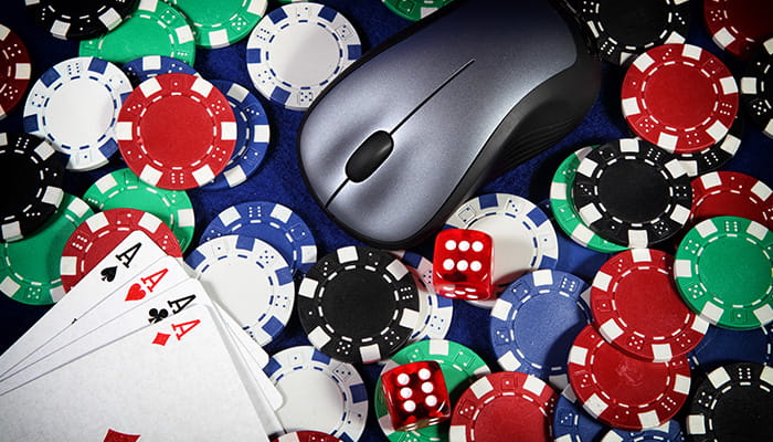 Casino Poker Table with Online Mouse